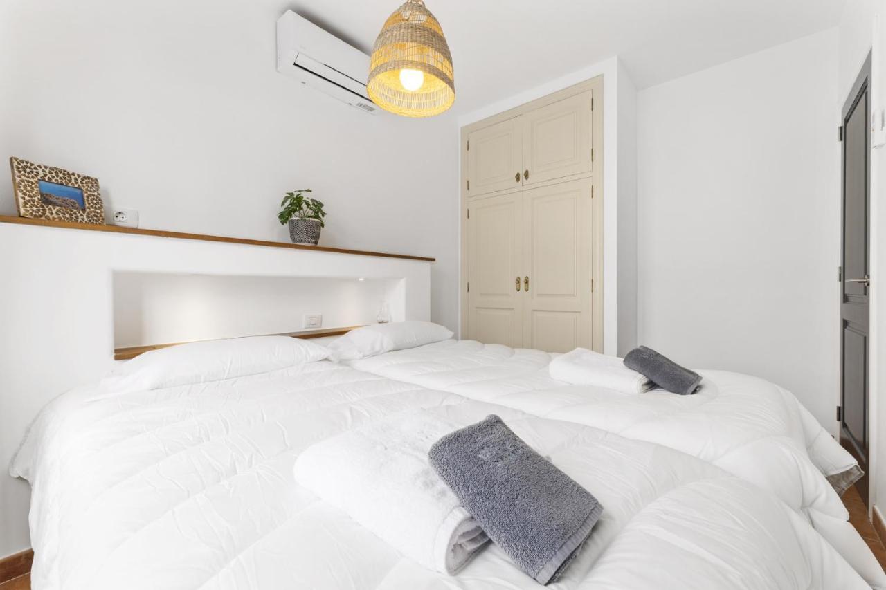 Villa 4 - Vipvipvillas 蒂亚斯 外观 照片